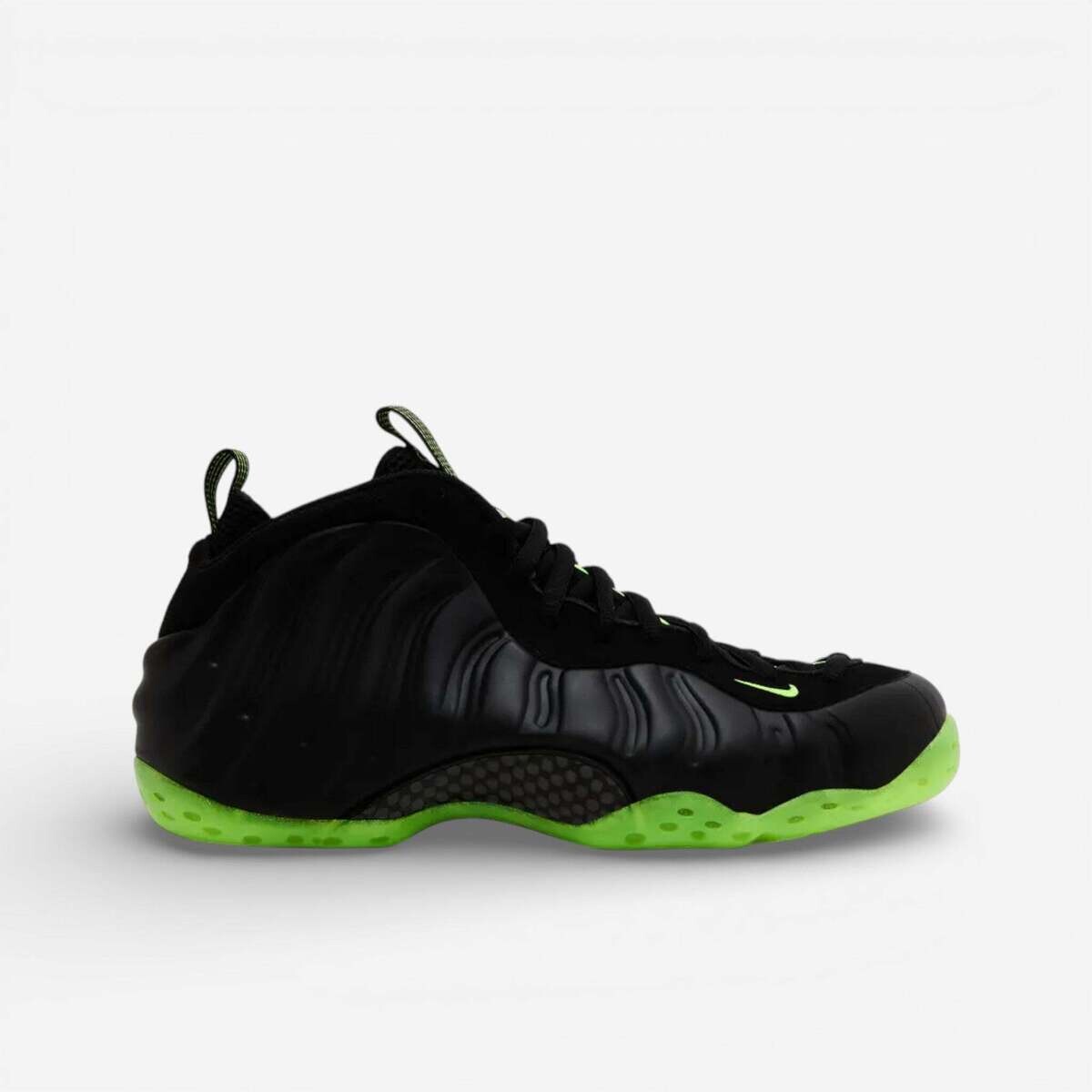 Nike  Air Foamposite One  Bílá