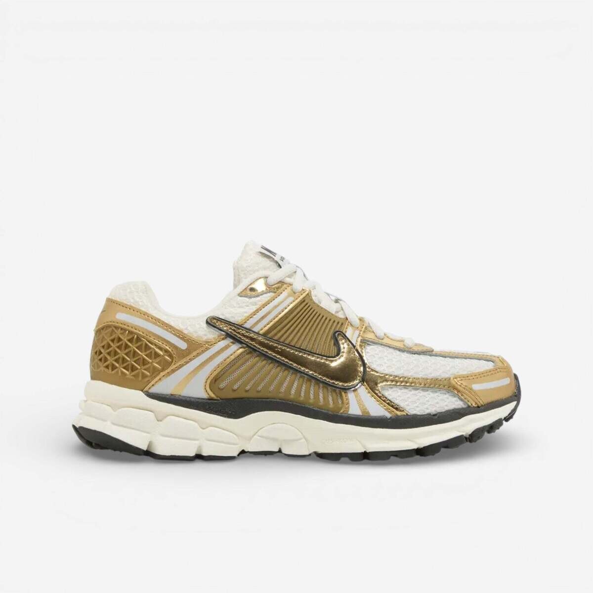 Nike  Zoom Vomero 5 Metallic Gold (Women's)  Bílá