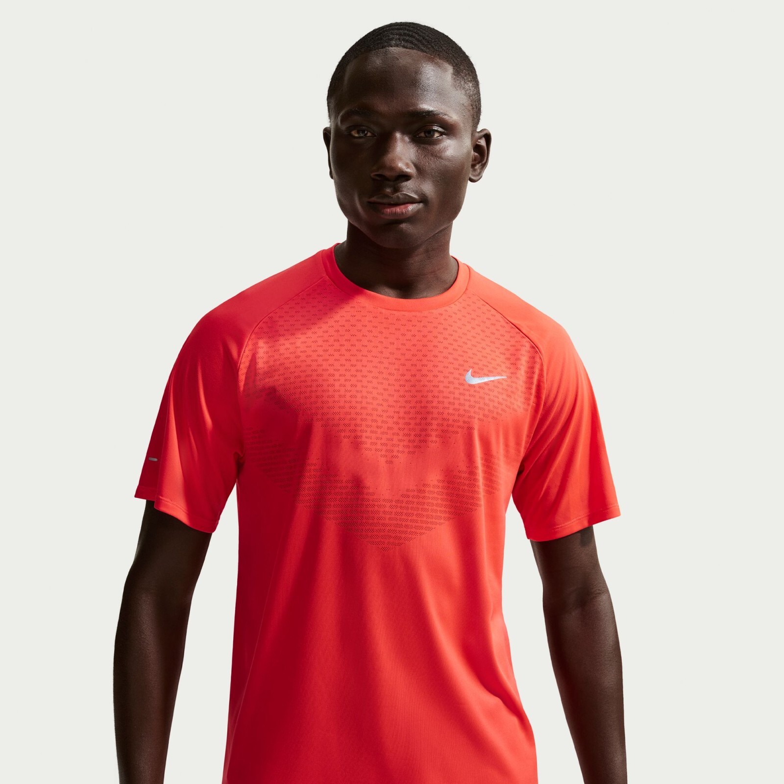 Nike Stride Mens Dri-FIT ADV Short-Sleeve Running Top L