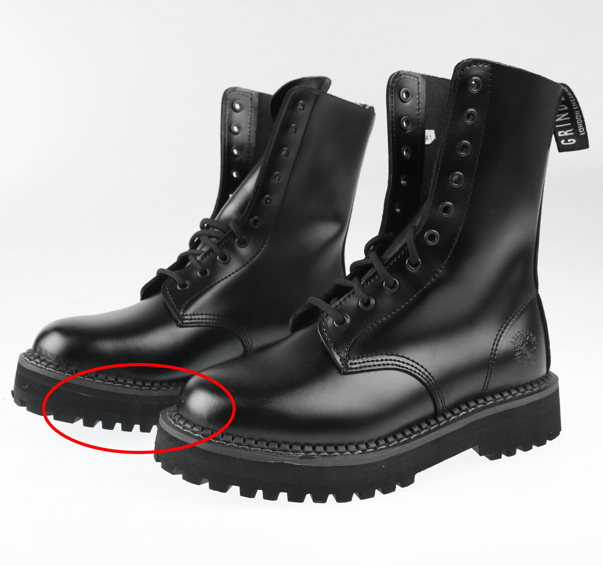 boty GRINDERS - 10dírkové - TAYLOR - BLACK - POŠKOZENÉ 41