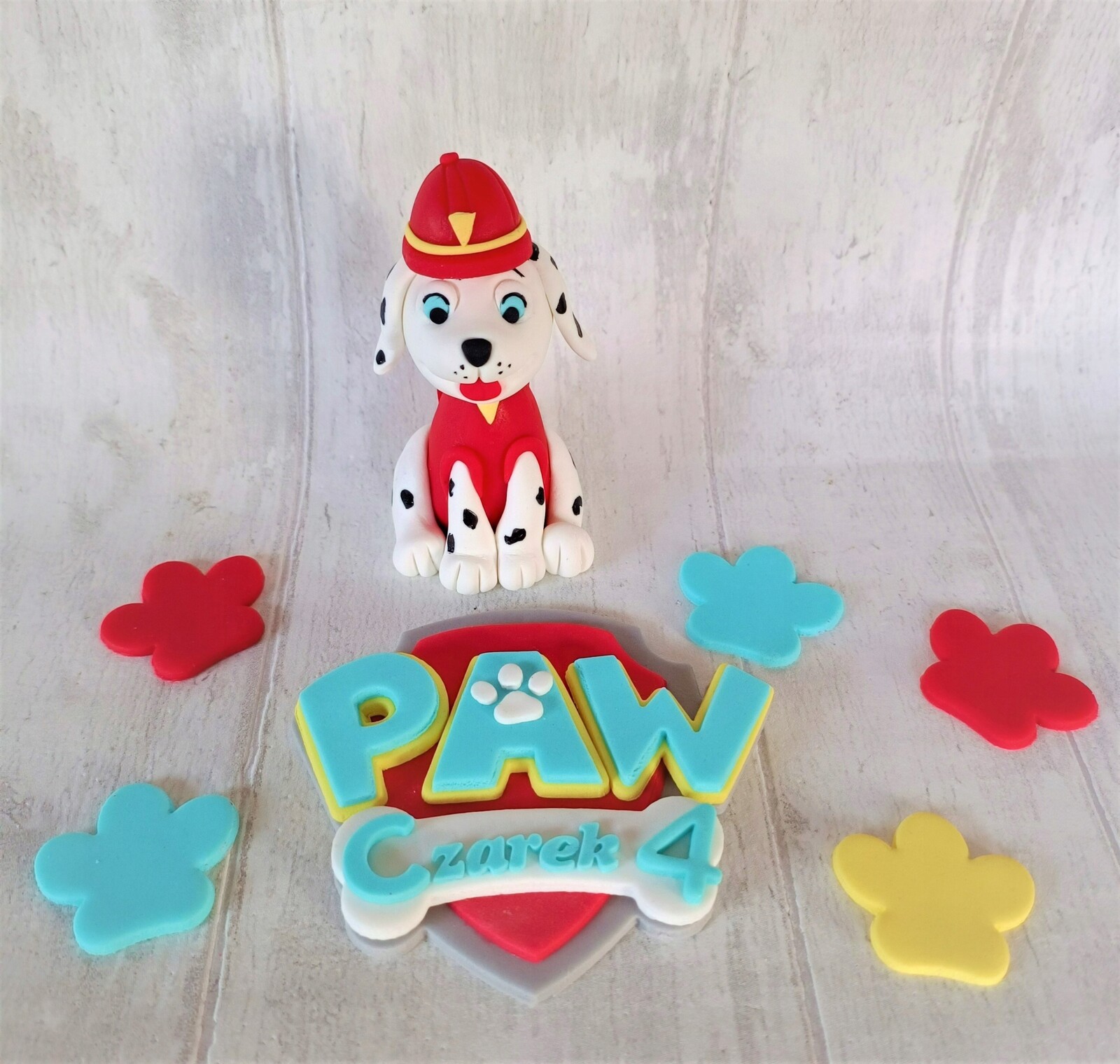 Tlapková patrola Marchall logo s jménem a číslicí tlapky Sada z cukrové hmoty