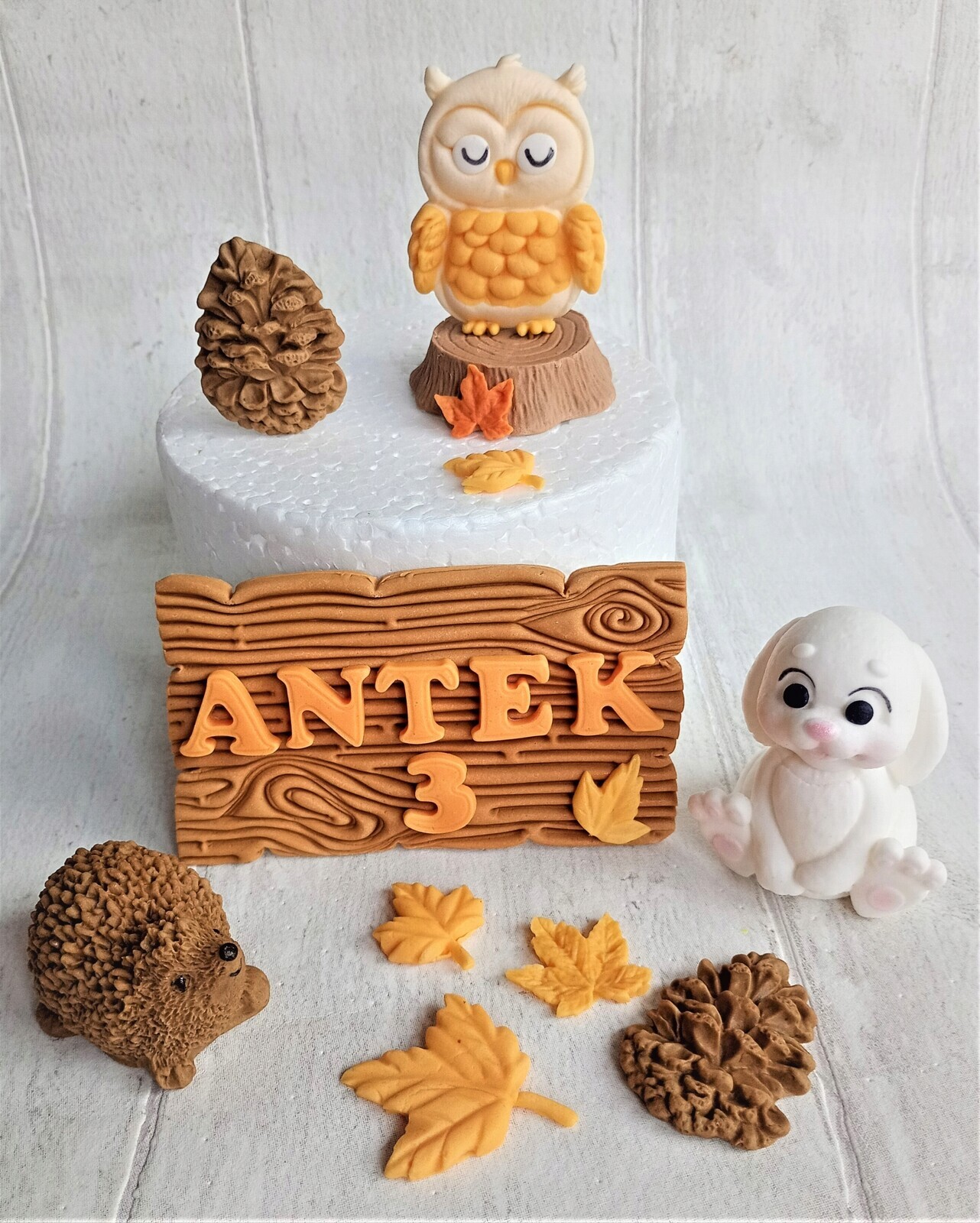 Lesní zvířátka 3 figurky prkénko Sada figurek z cukrové hmoty na dort
