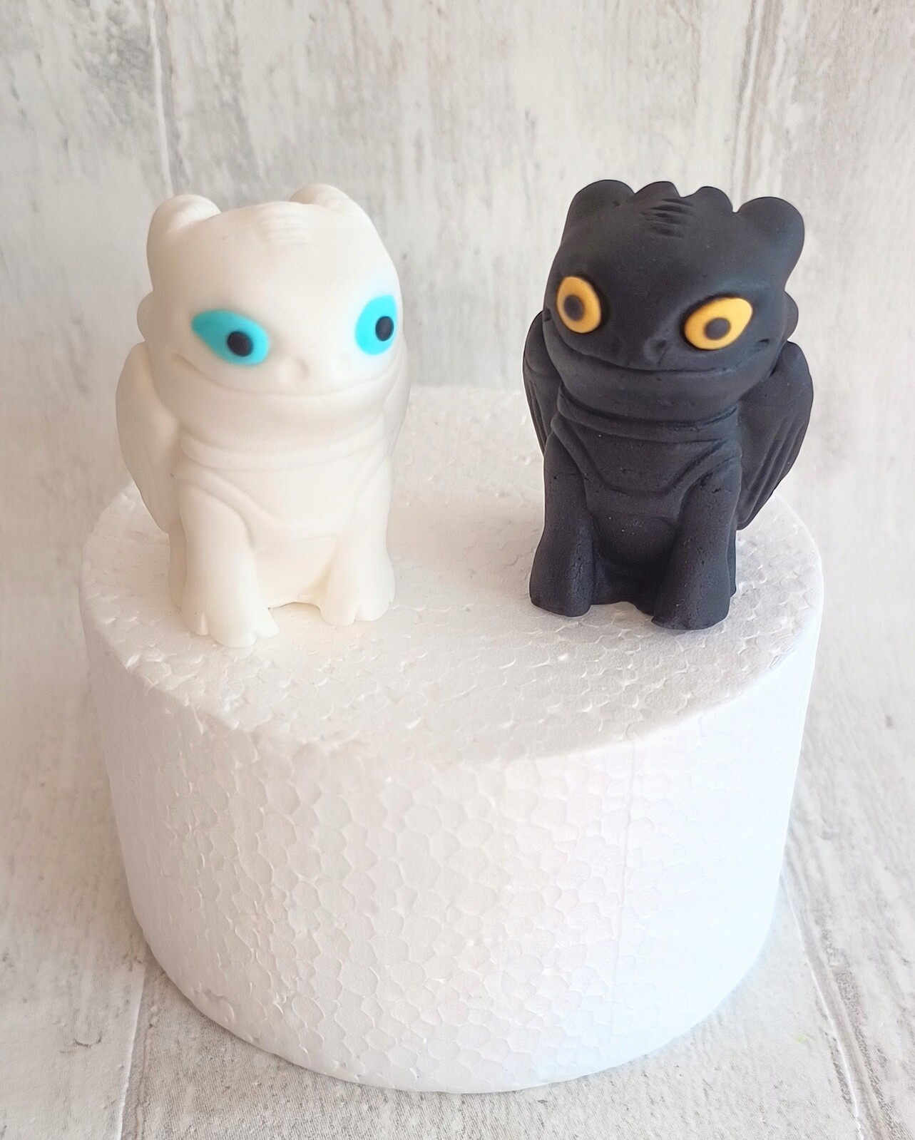 Bezzubka Noční Furia Bílý Furia drak Sada dekorací z cukrové hmoty