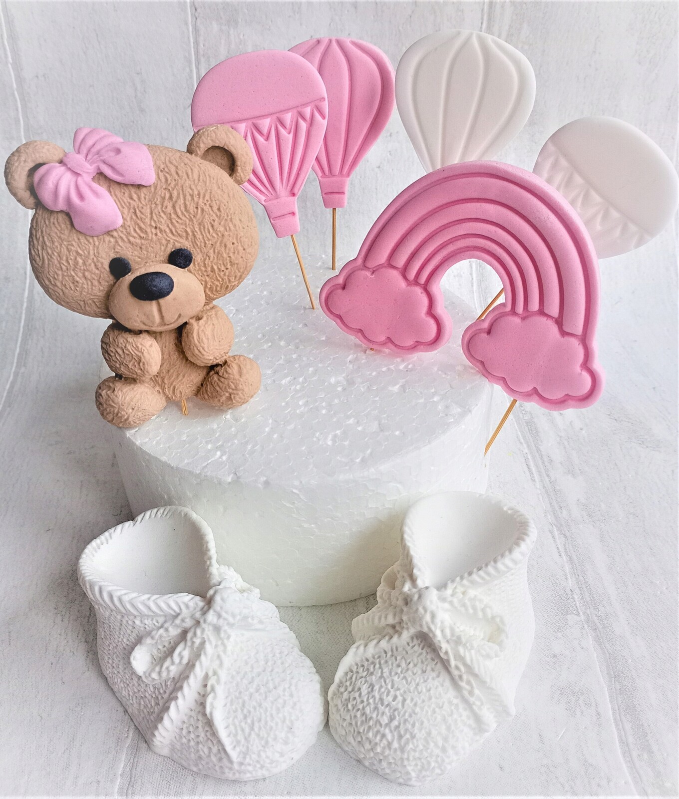 Medvídek botičky balóny duha Dekorace na křtiny rok z cukrové hmoty