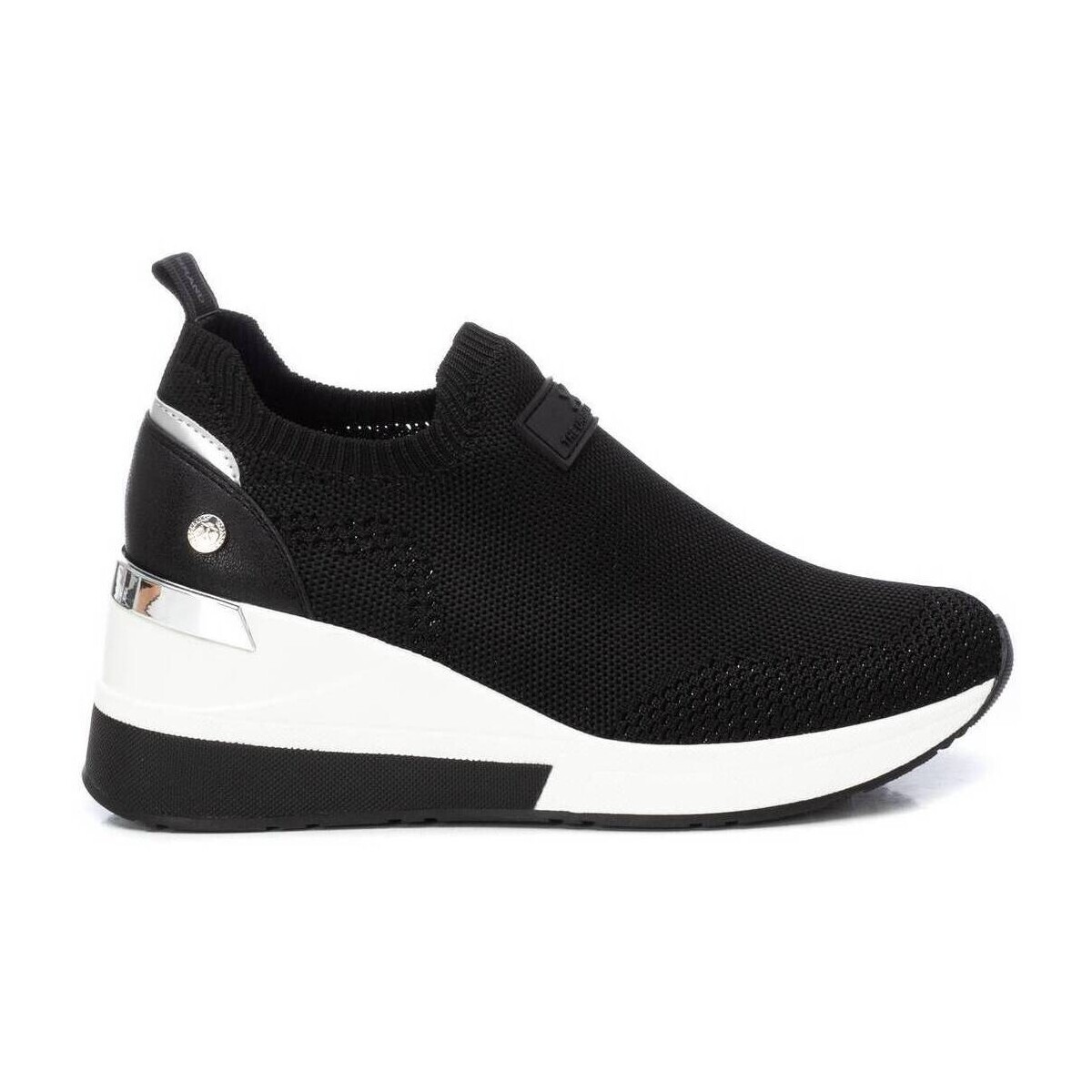 Xti  14371802  Černá