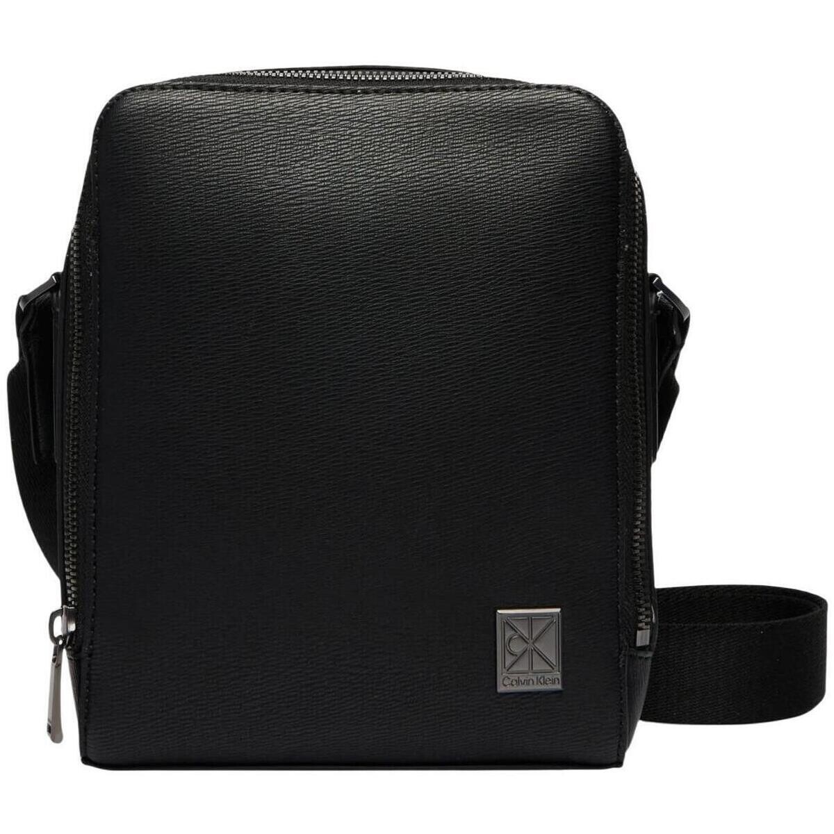 Calvin Klein Jeans  EMBLEM HW REPORTER LV04D3293G  Černá