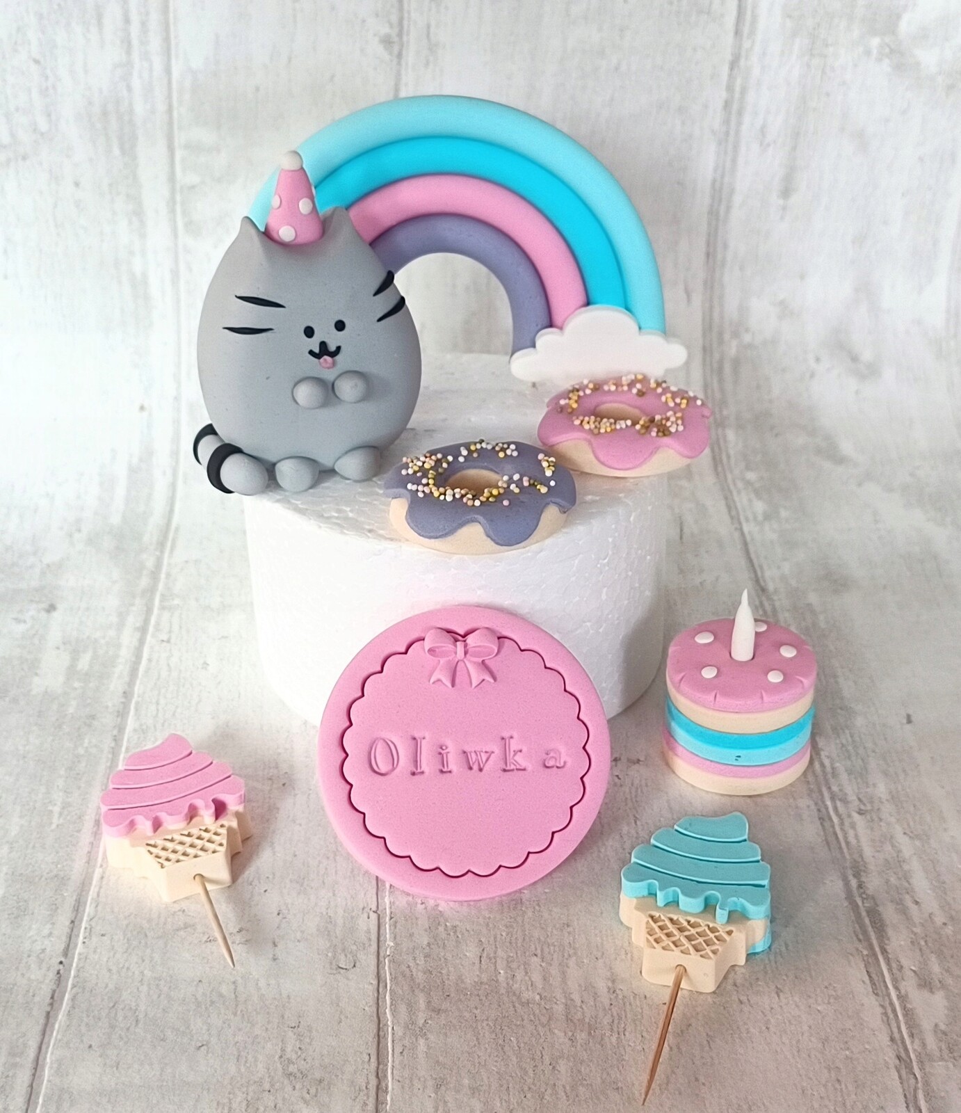 Pusheen duhová zmrzlina etiketa se jménem Sada dekorací z cukrové hmoty