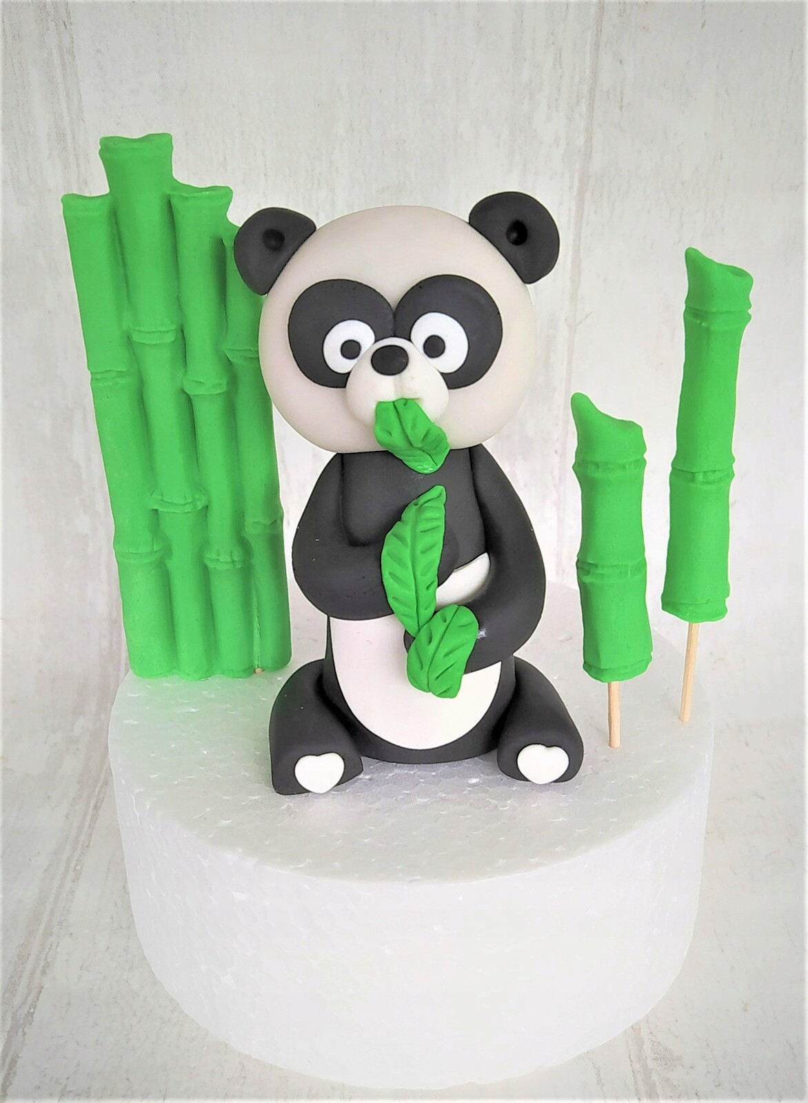 Panda bambusové větve figurka z cukrové hmoty na dort