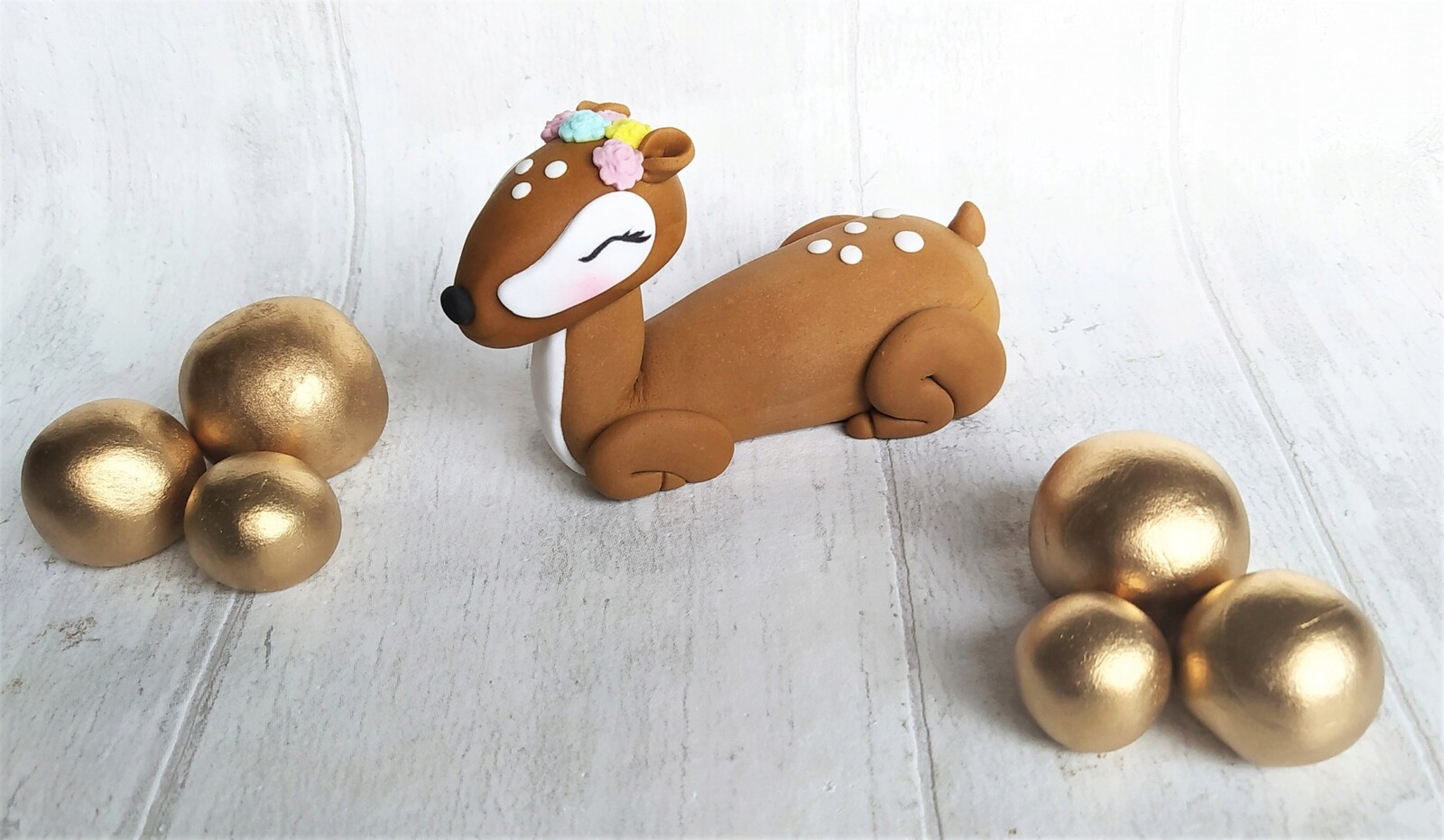 Srnka figurka zlaté koule Sada dekorací z cukrové hmoty