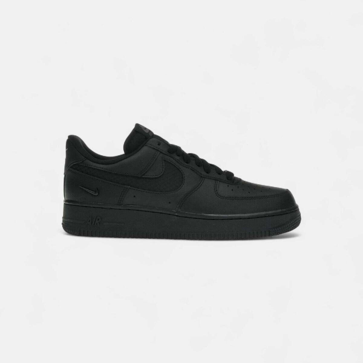 Nike  Air Force 1 Low SE Triple Black Ripstop  Černá