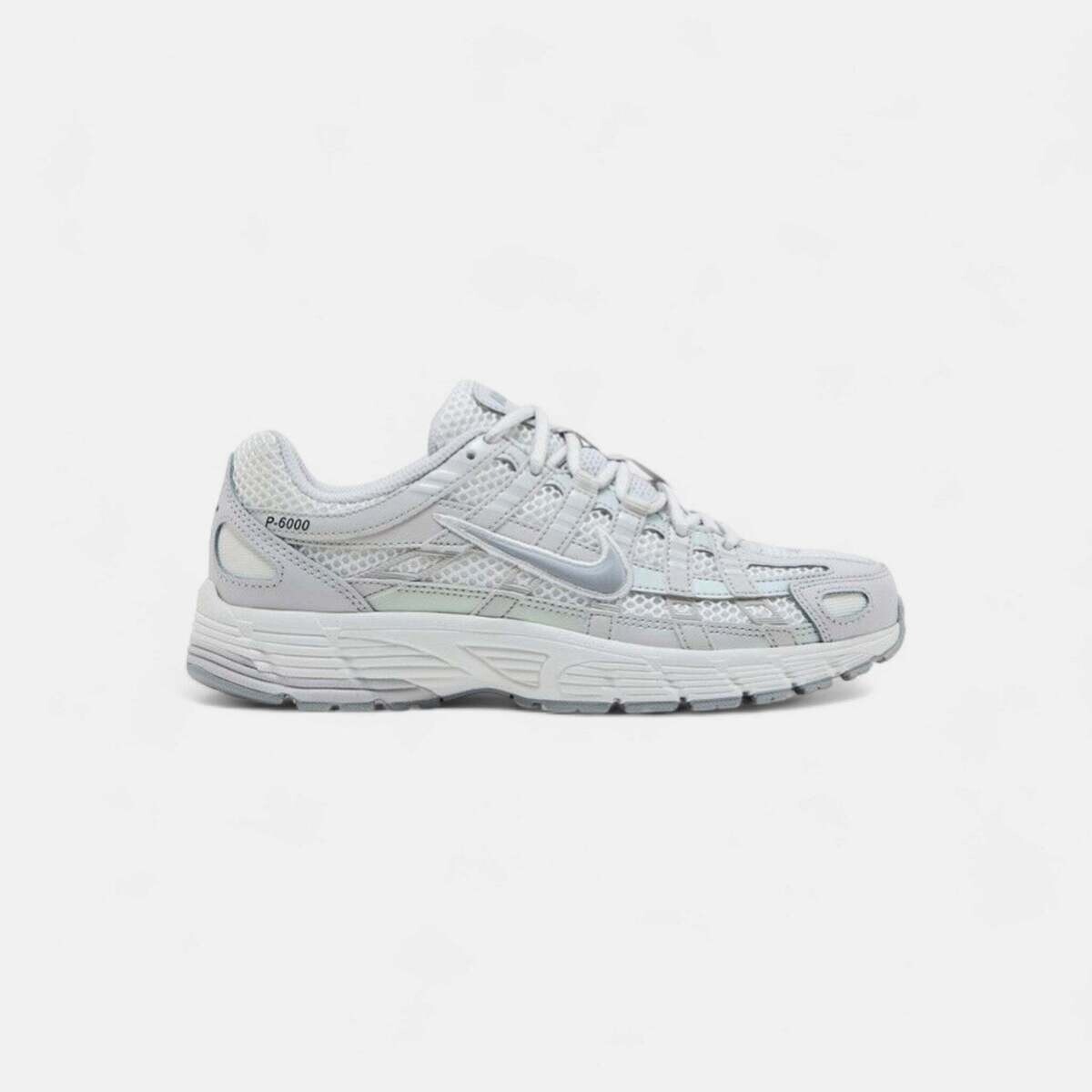 Nike  P-6000 SE Summit White Vast Grey Wolf Grey (Women's)  Bílá