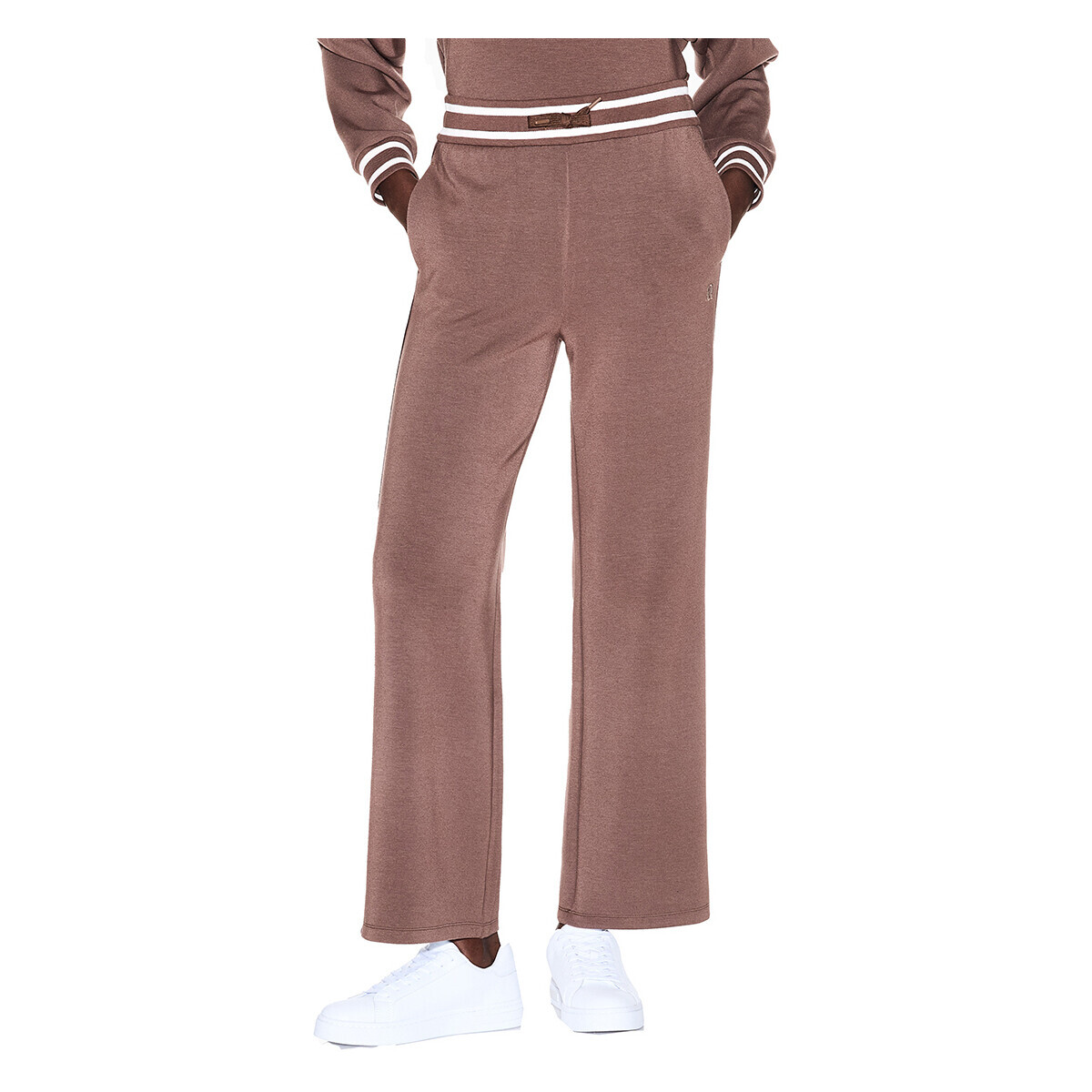 EAX  XW002073AF10804  Hnědá