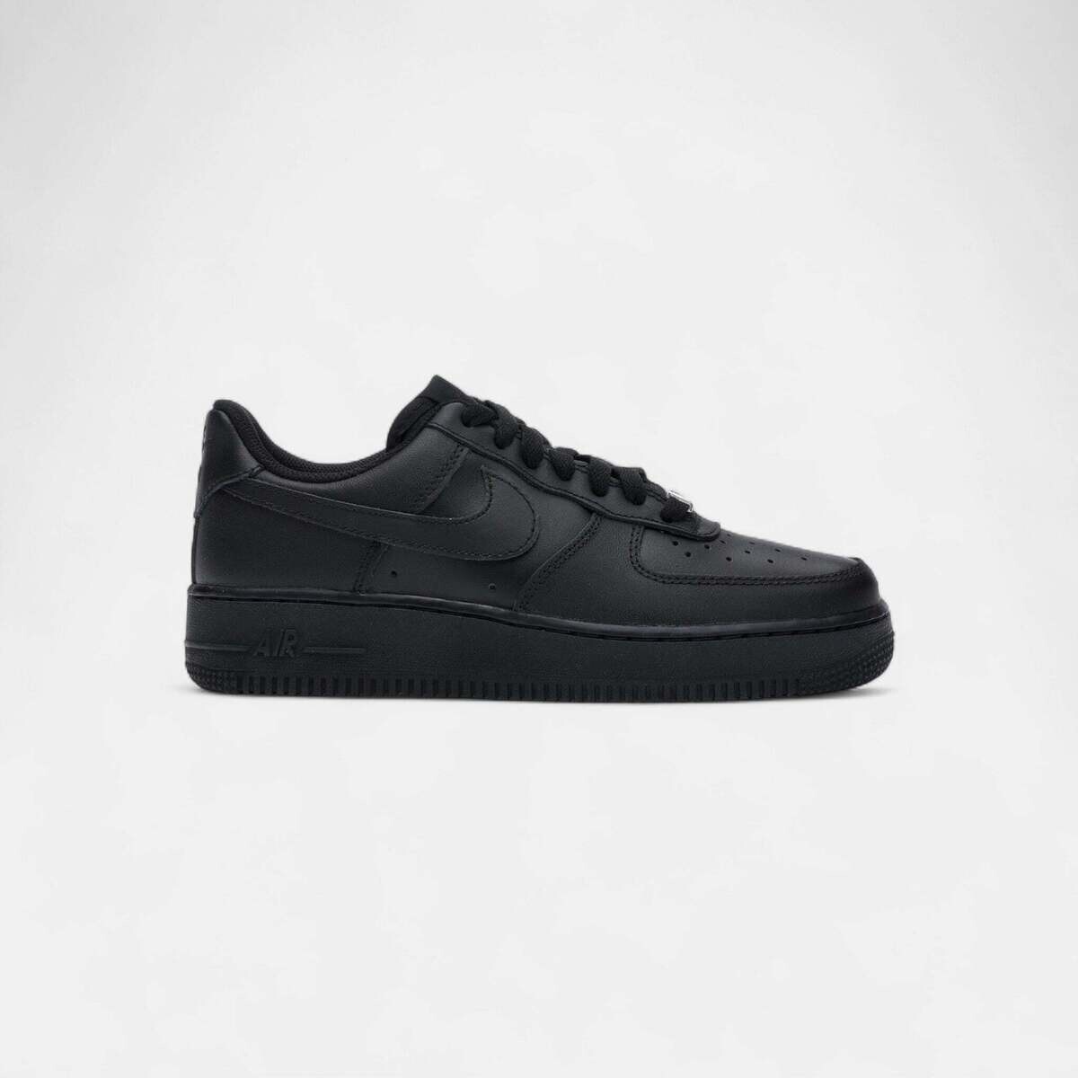 Nike  -air-force-1-low-07-black-womens-1  Černá