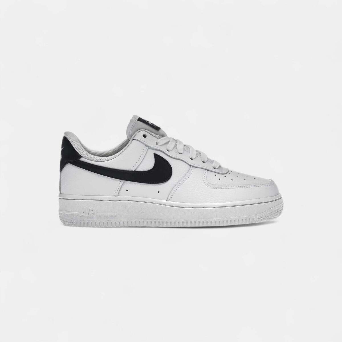 Nike  -air-force-1-low-07-white-black-womens  Černá