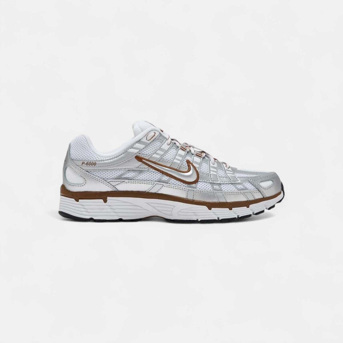 Nike  P-6000 White Light British Tan (Women's)  Bílá