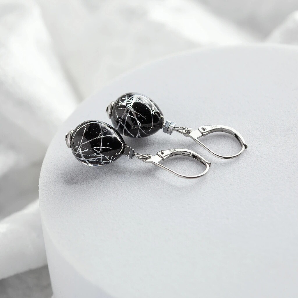 Lampglas Visací náušnice Night Nude s ryzím stříbrem ENM7/AG/RHO