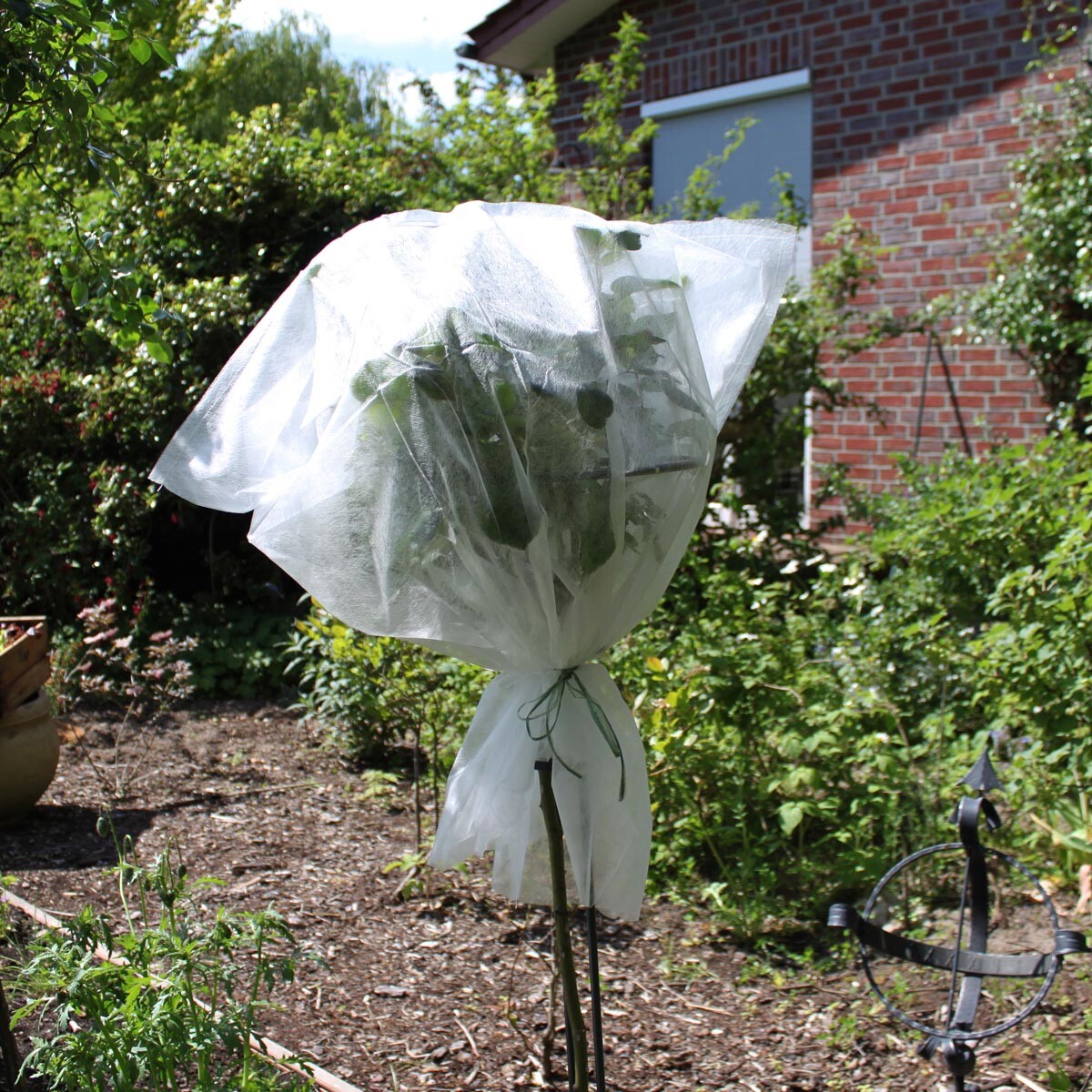 Videx Garden Ochranná netkaná textilie na rostliny 1000 x 150 cm, bílá