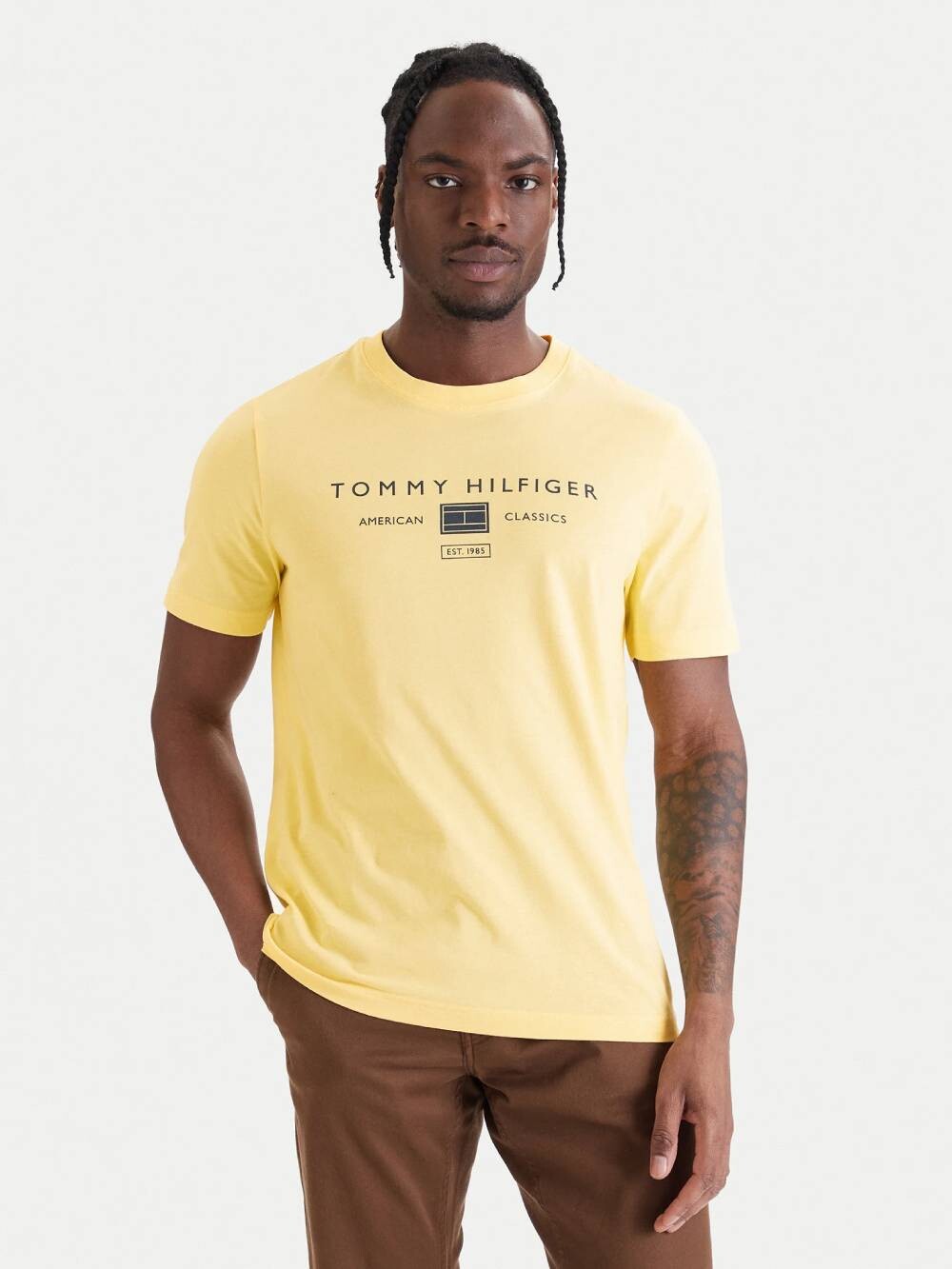 Tommy Hilfiger pánské žluté tričko MW0MW42365ZF0 M