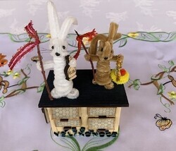 Velikonoční dekorace se zajíčky