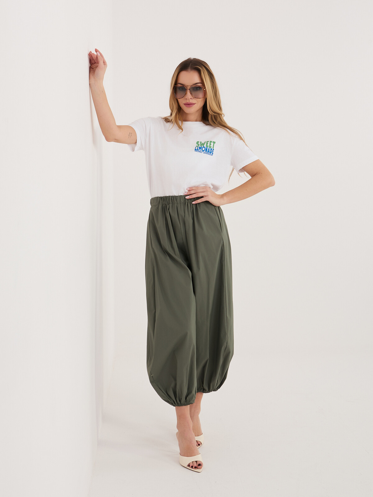 Khaki kalhoty s 7/8 délkou