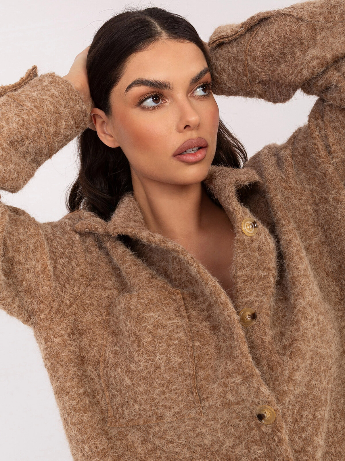 Ženská košilová bunda v camel barvě