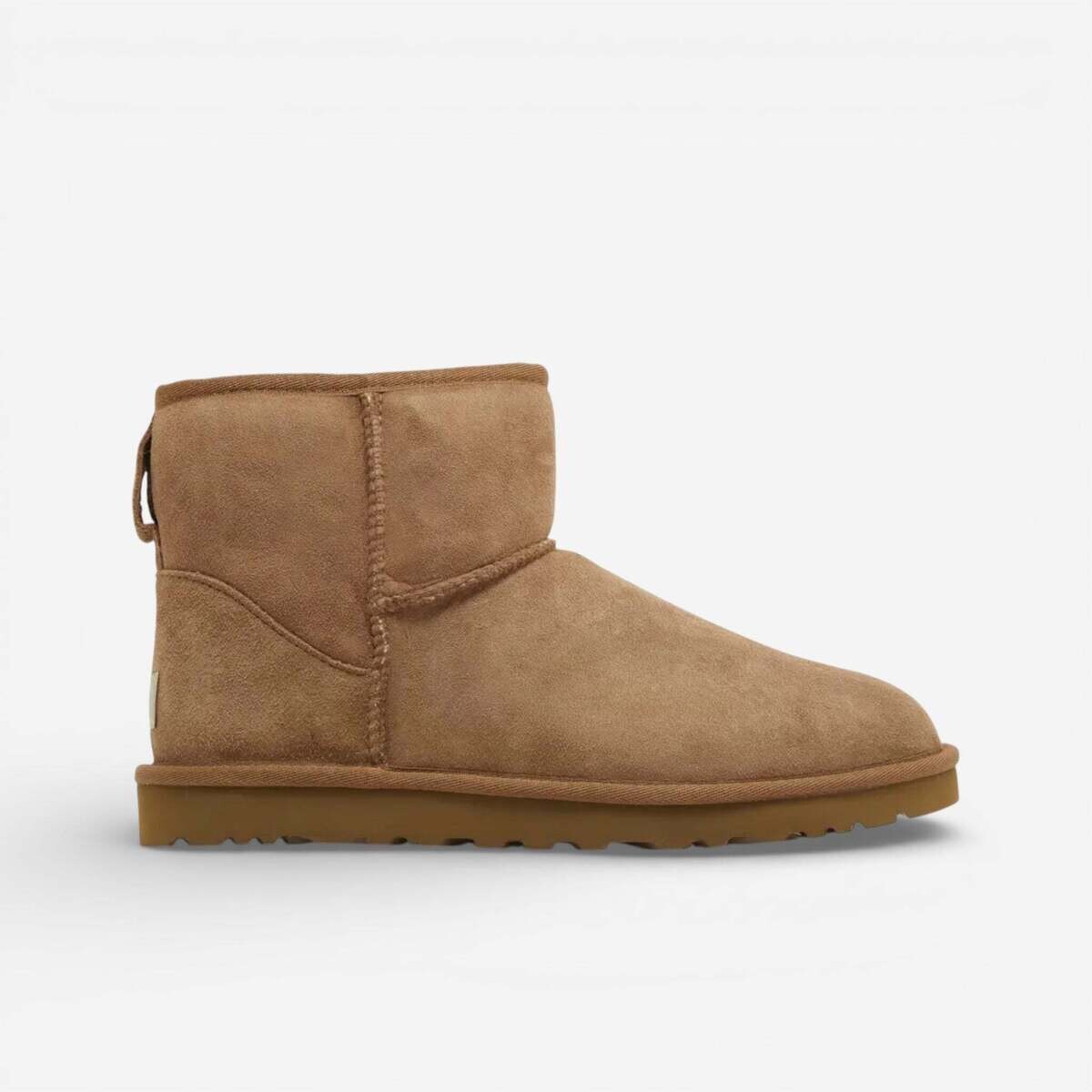UGG  Classic Mini Boot Chestnut  Bílá