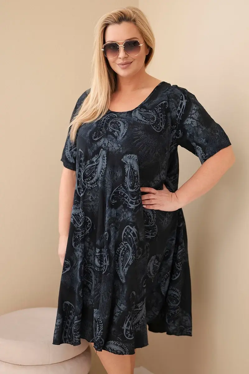 Plus size dámské šaty s paisley vzorem