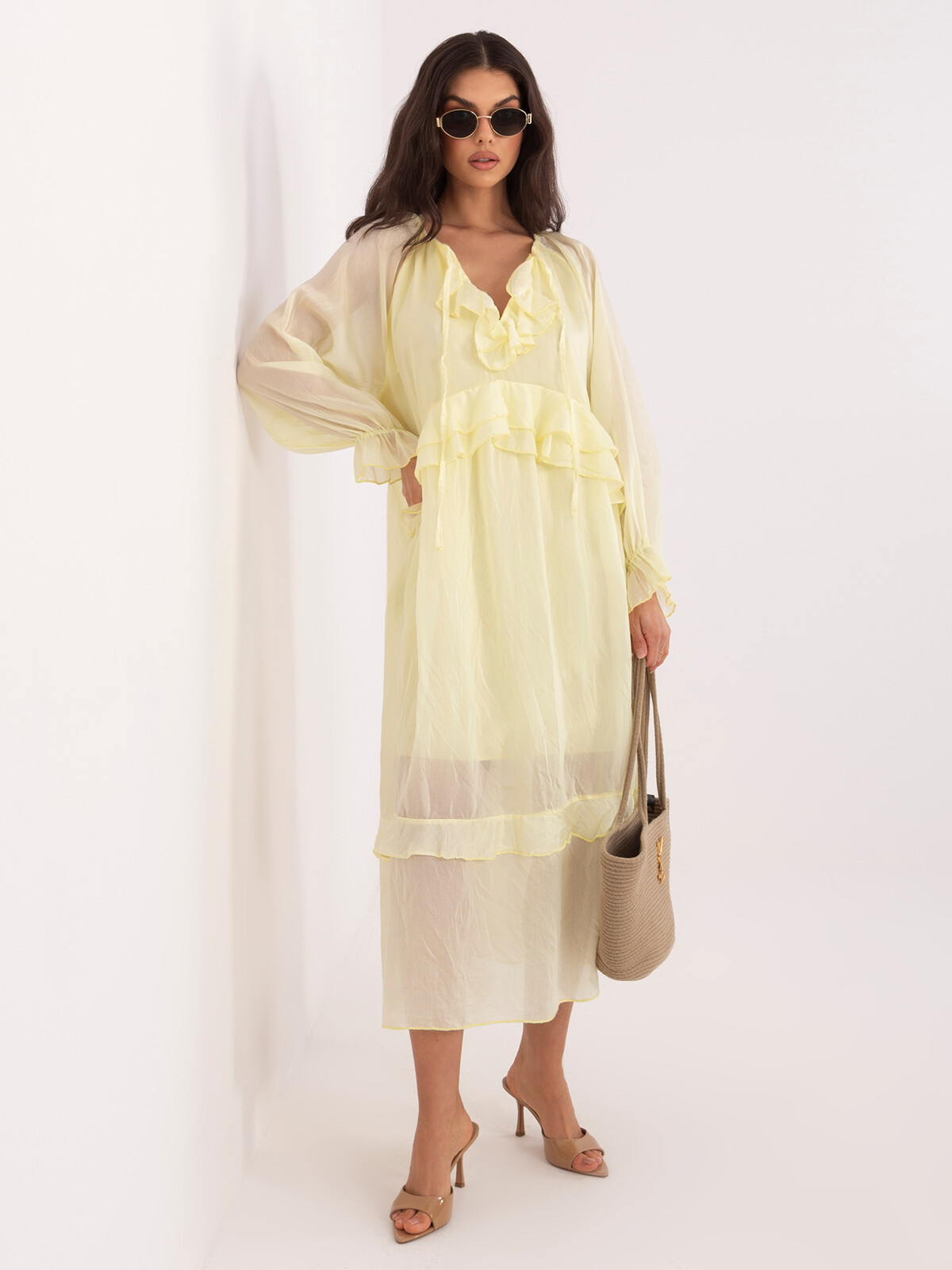 Máslově žlutá midi sukně