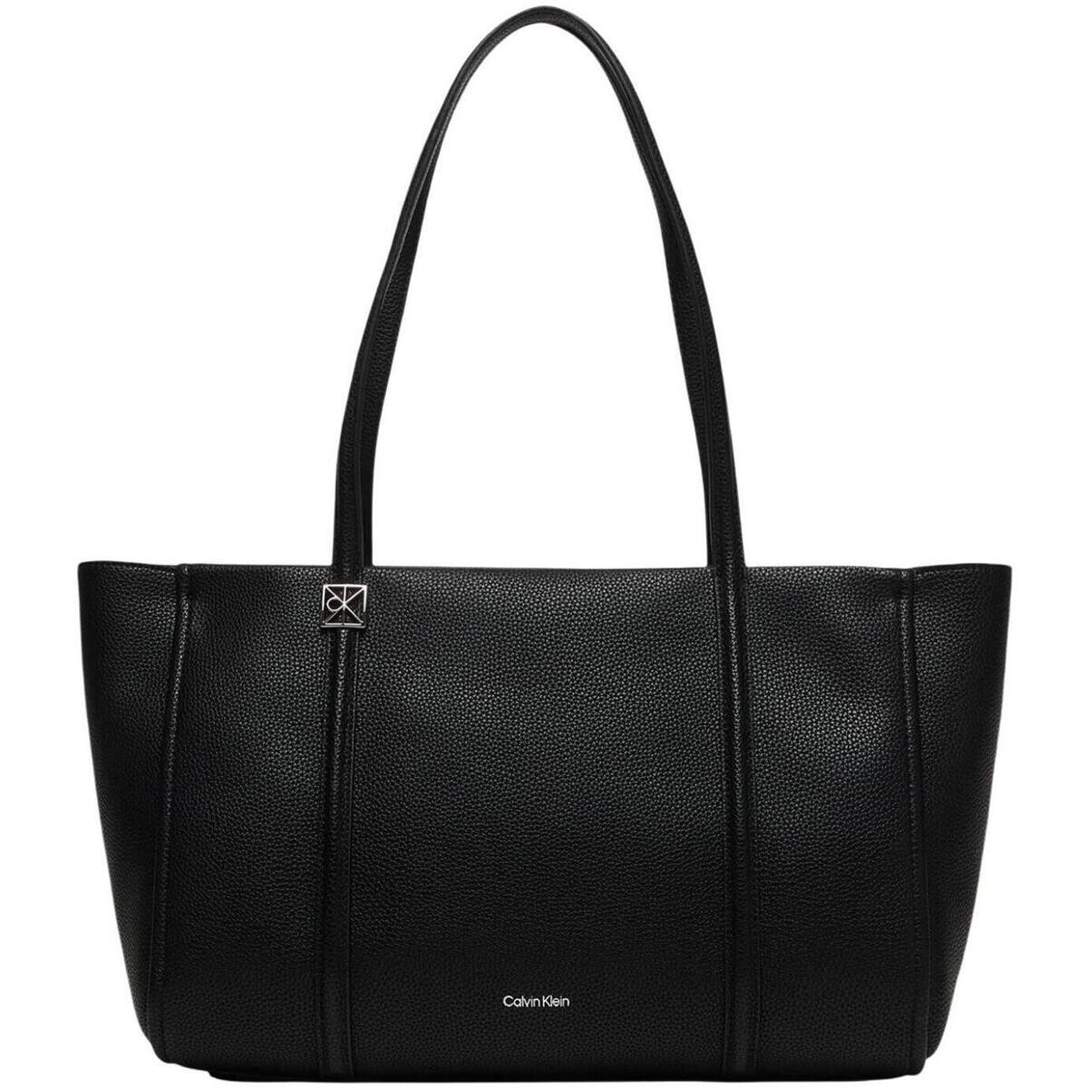 Calvin Klein Jeans  EMBLEM HW PEBBLE TOTE LV04F3424G  Černá