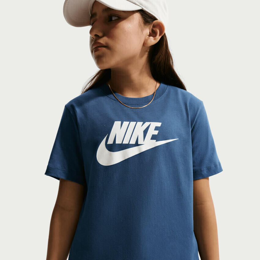 Sportovní tričko Nike Velikost: S