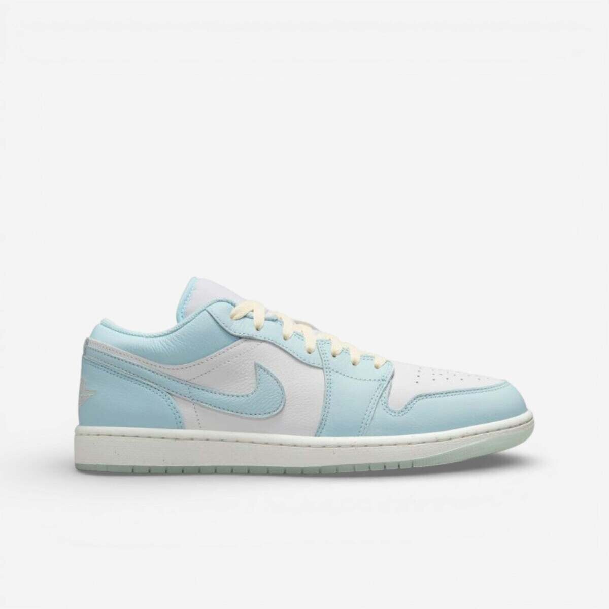 Nike  Jordan 1 Low SE Glacier Blue Summit White  Modrá