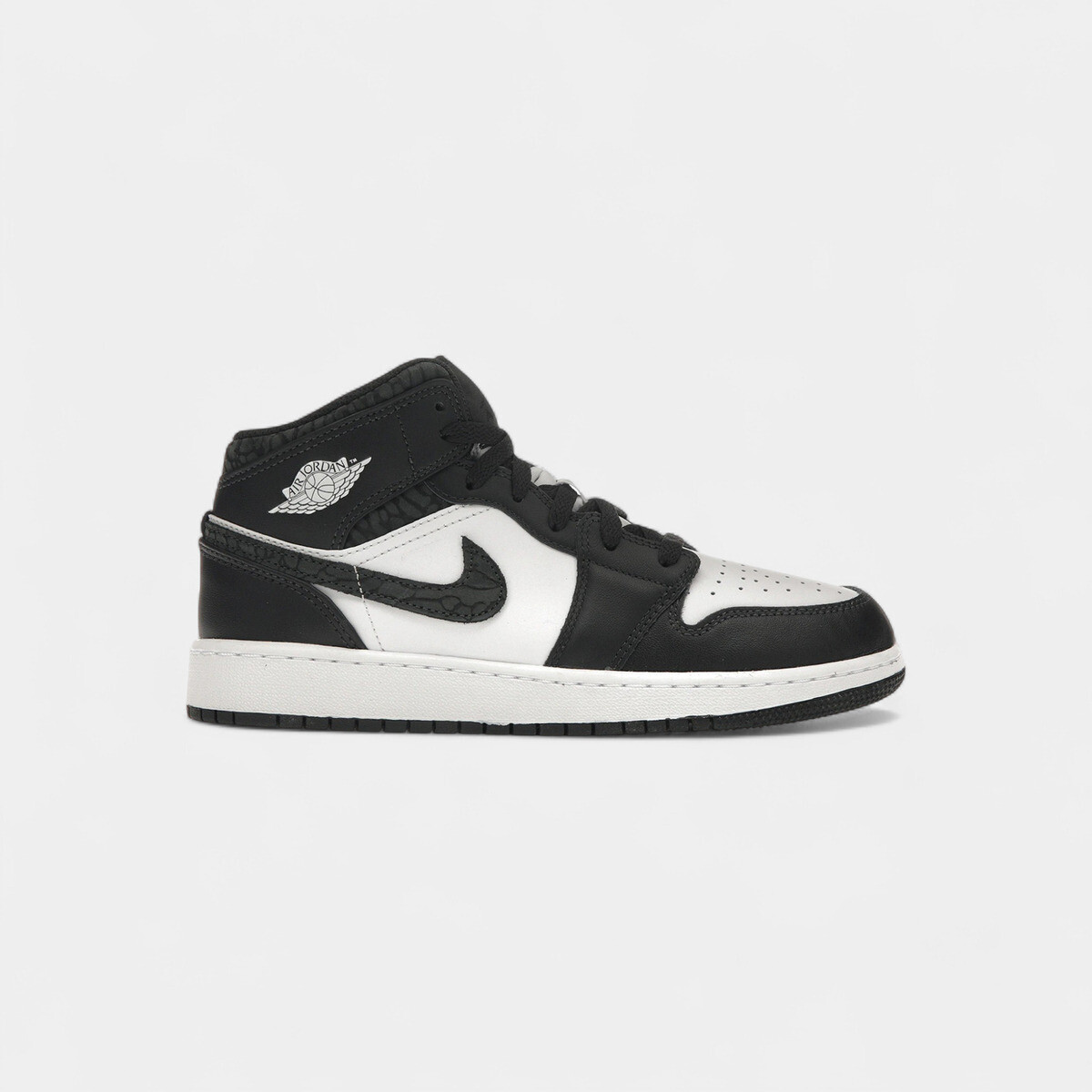 Nike  Jordan 1 Mid SE Panda Elephant (GS)  Bílá