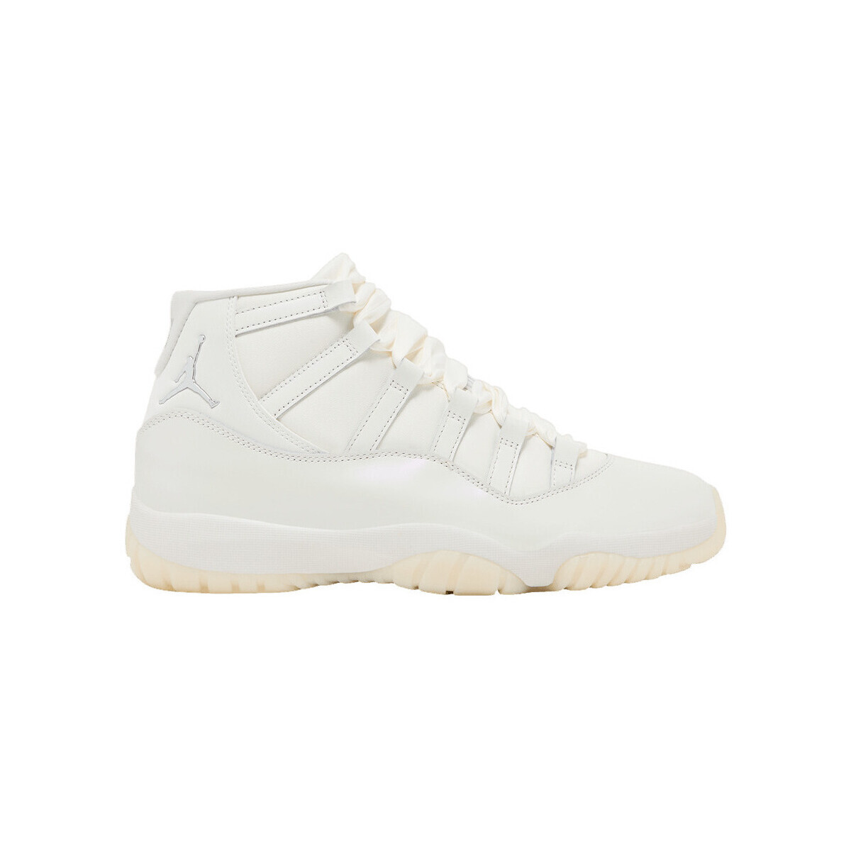Nike  Jordan 11 Retro Pearl (Women's)  Bílá
