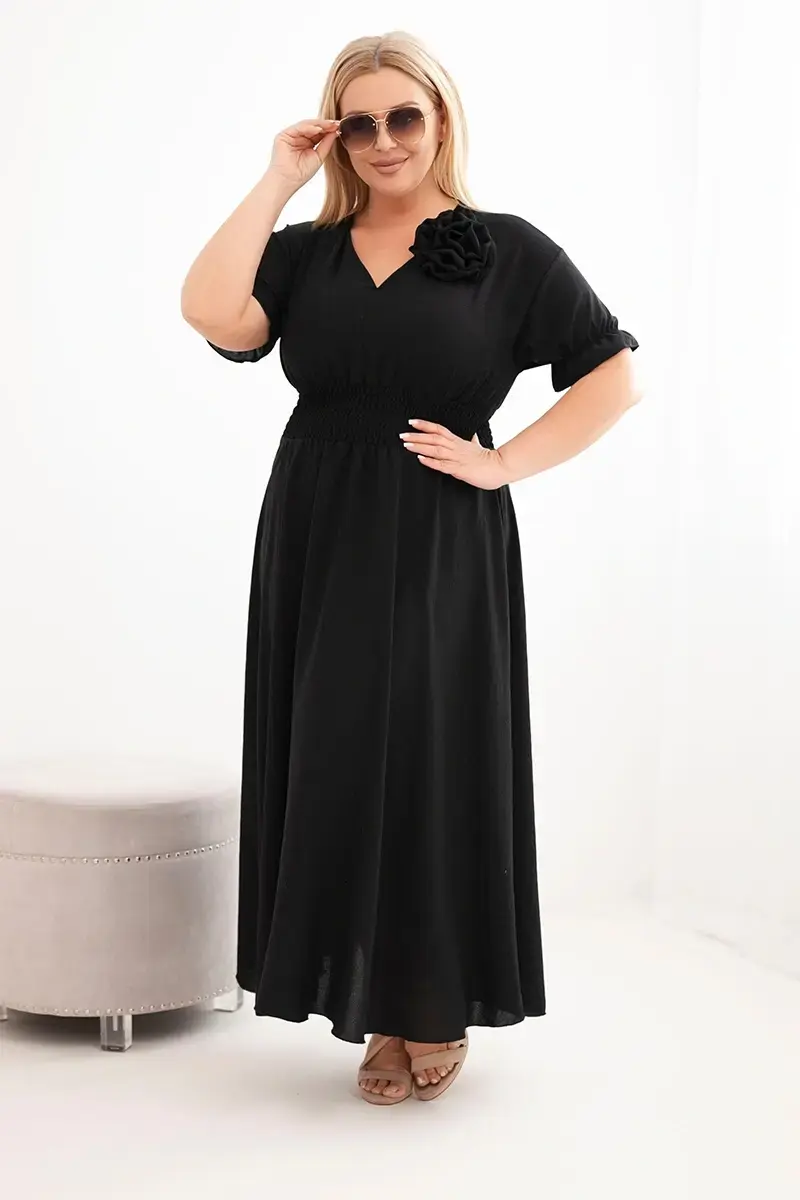 Kesi plus-size šaty s V-výstřihem a sklizeným pasem