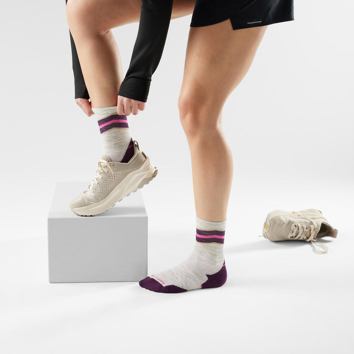SMARTWOOL Women's Run Targeted Cushion Mid Crew So, Ash velikost: 42-45 (L)