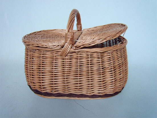 Proutí - piknikový koš střední do auta