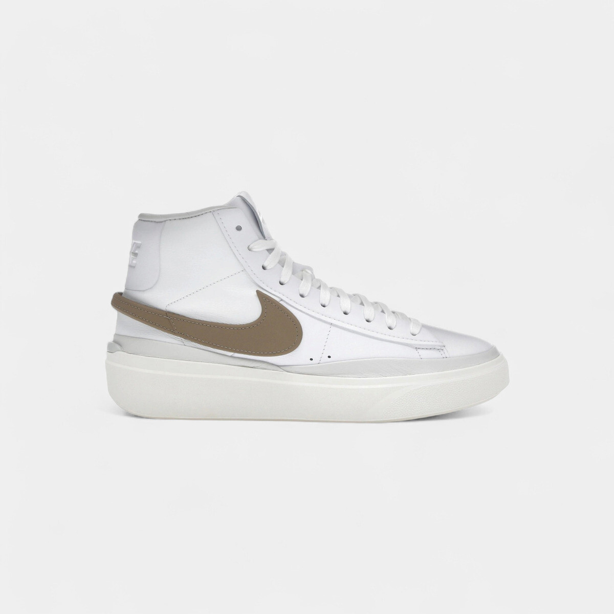 Nike  Blazer Phantom Mid White Khaki  Bílá