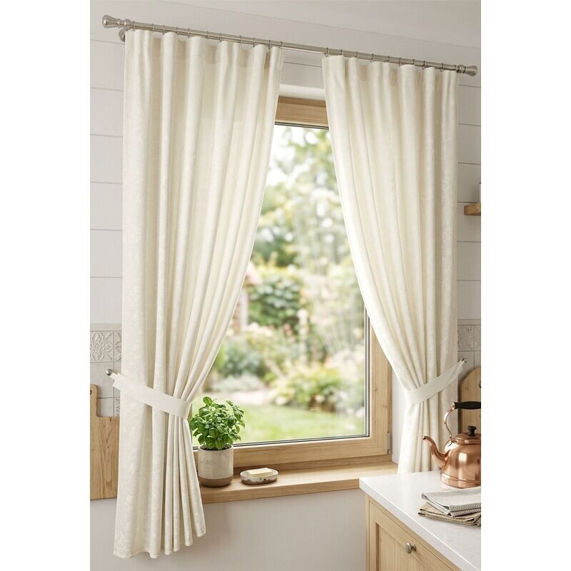 Látka nebo dekorační závěs polycotton, Hradní kvítí, šíře 160 cm