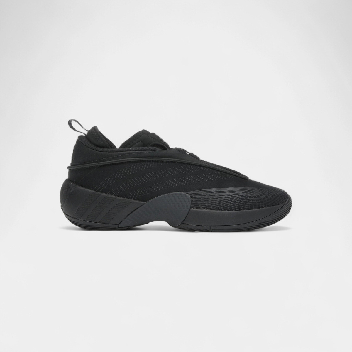 adidas  D.O.N. Issue 7 Core Black Carbon  Bílá