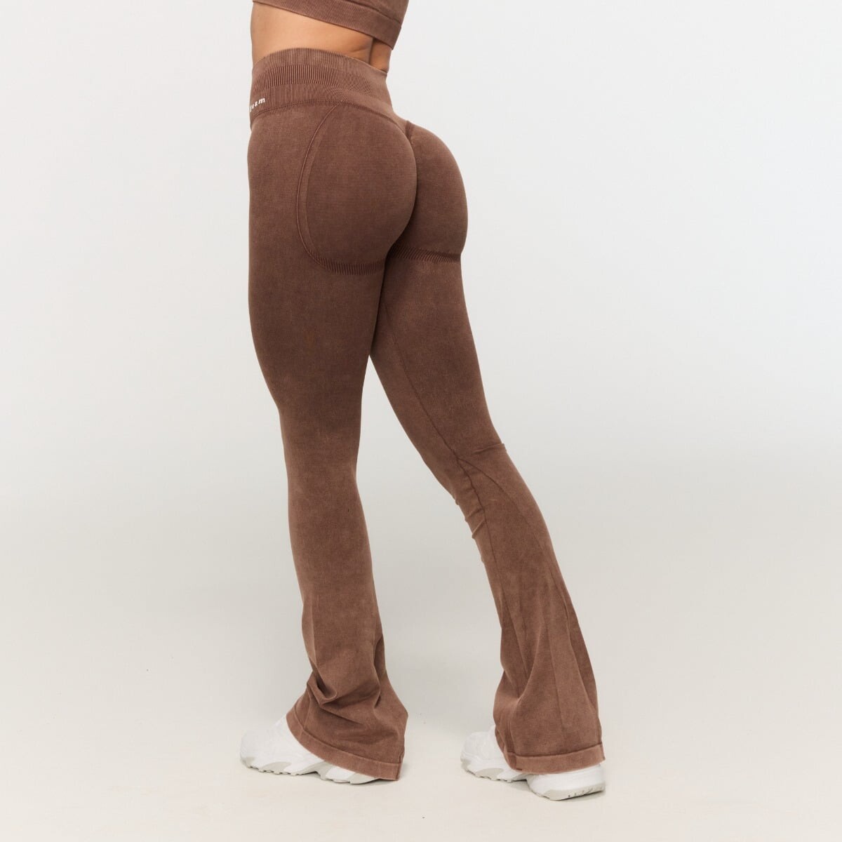 GymBeam Women‘s Fierce Seamless Pants Brown