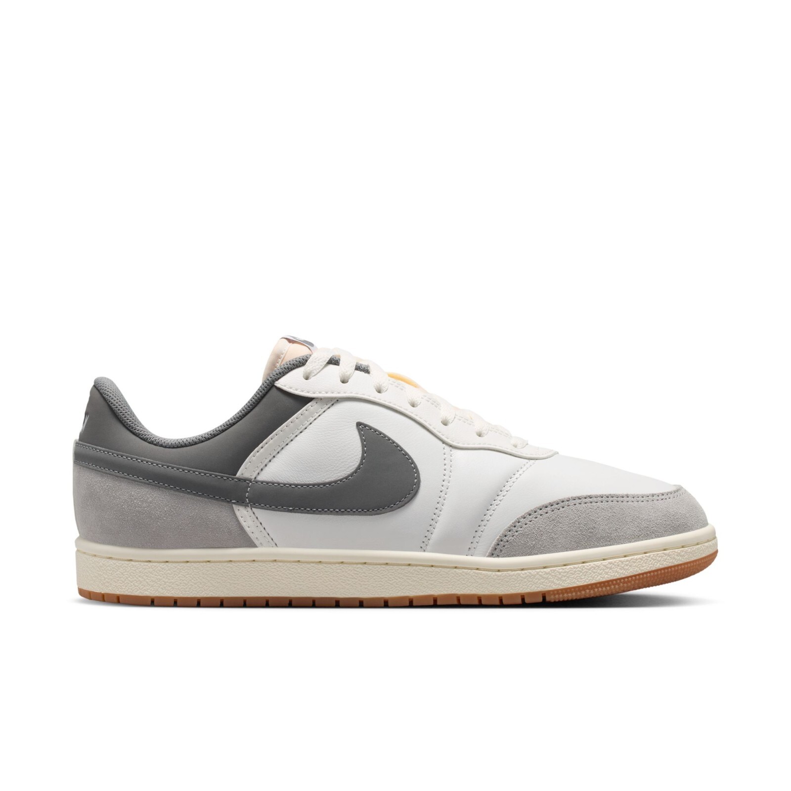 Air Jordan Skyline Low LE 42