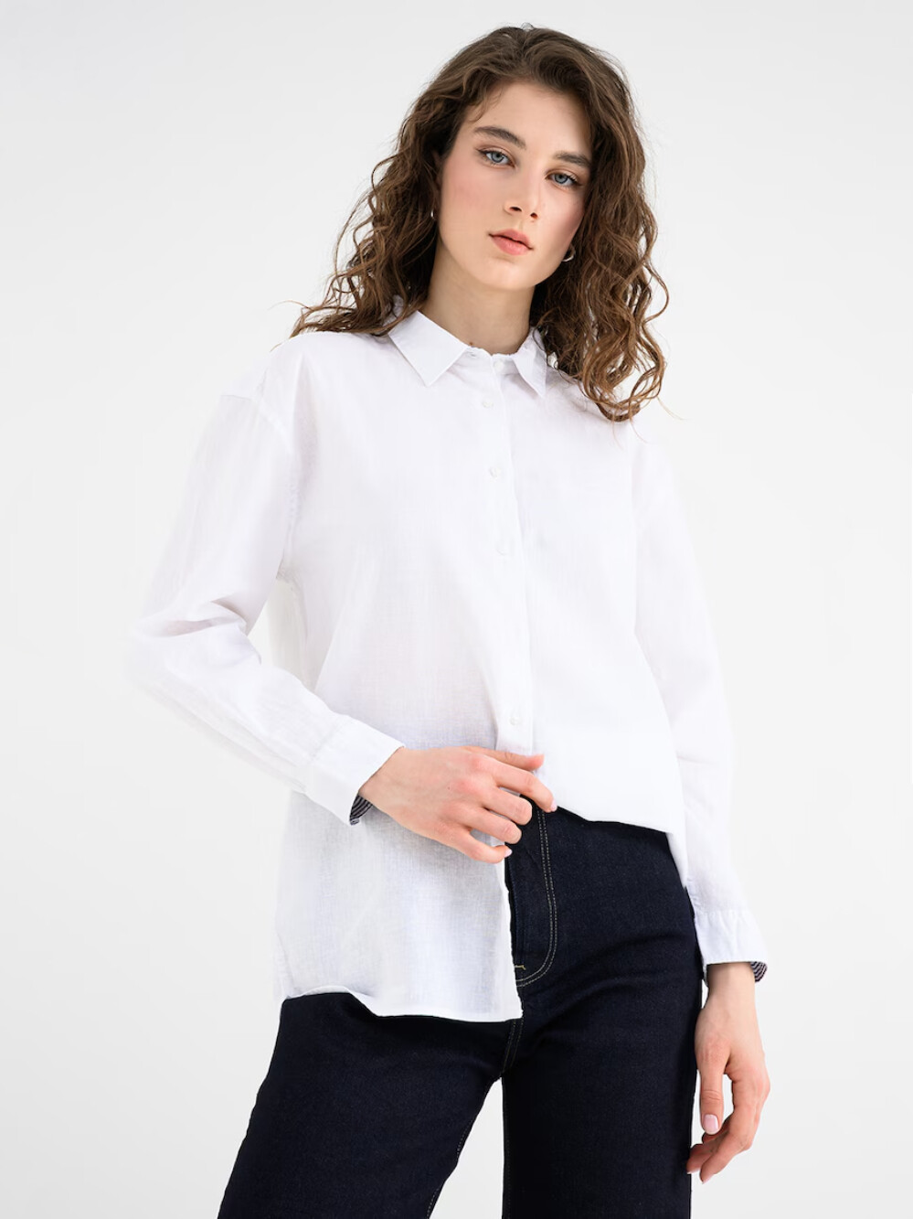 Pepe Jeans dámská bílá košile PL3051386-800 L