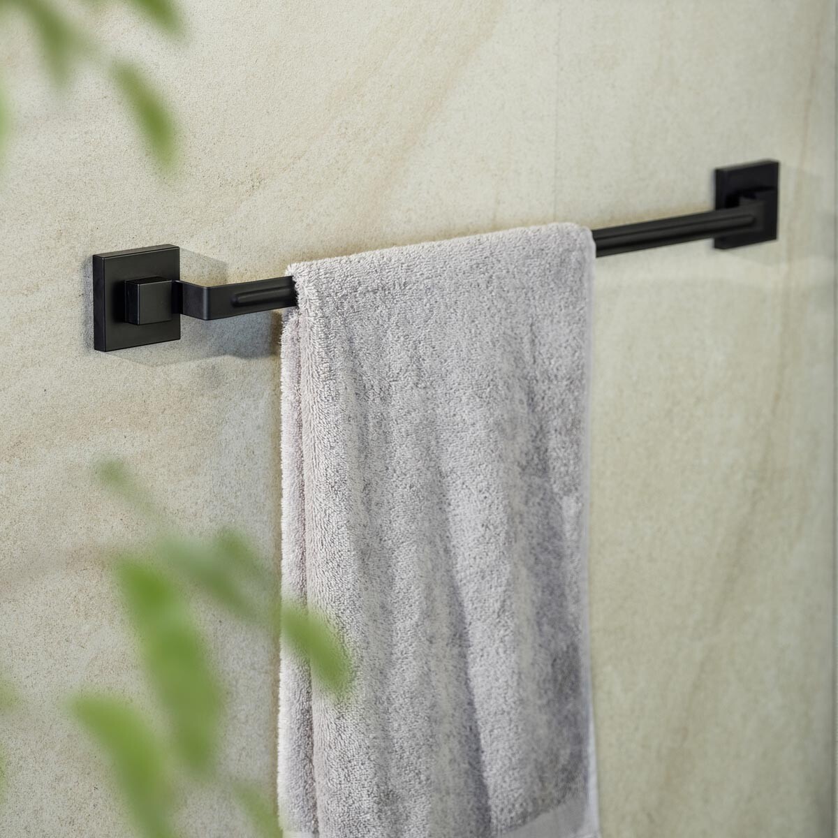 WENKO Vacuum-Loc® držák na ručníky Quadro, černá