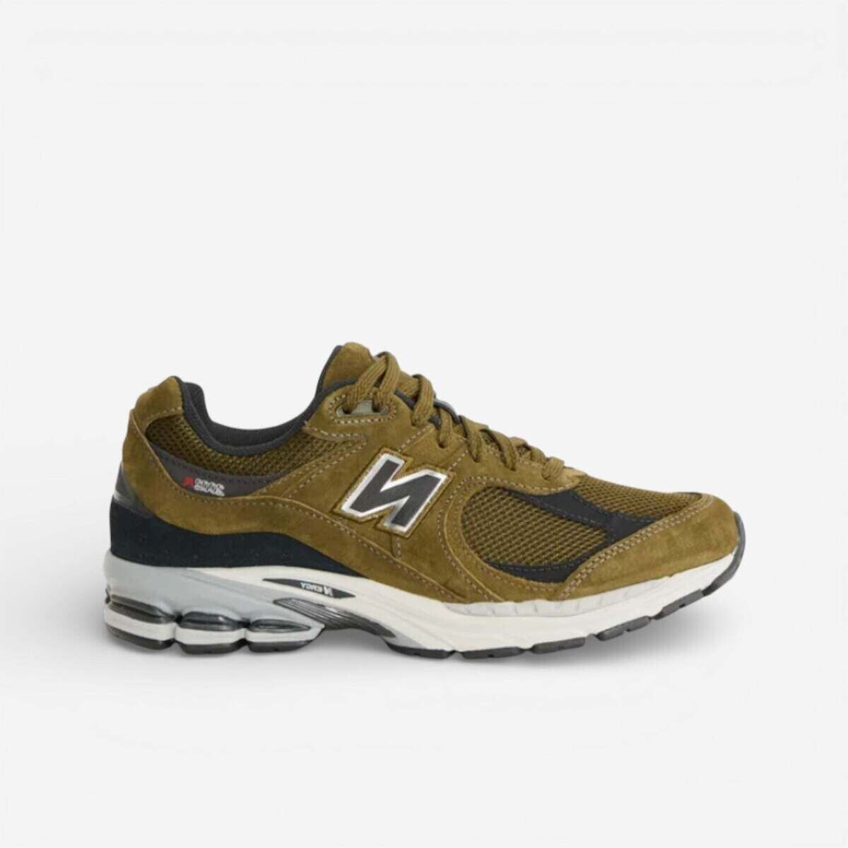 New Balance  2002R Woodland Black  Černá