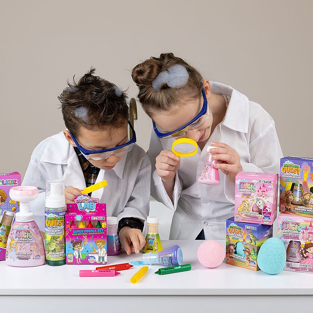 ACCENTRA Koolkidz tekuté mýdlo s pěnovou pumpičkou jahoda 310 ml