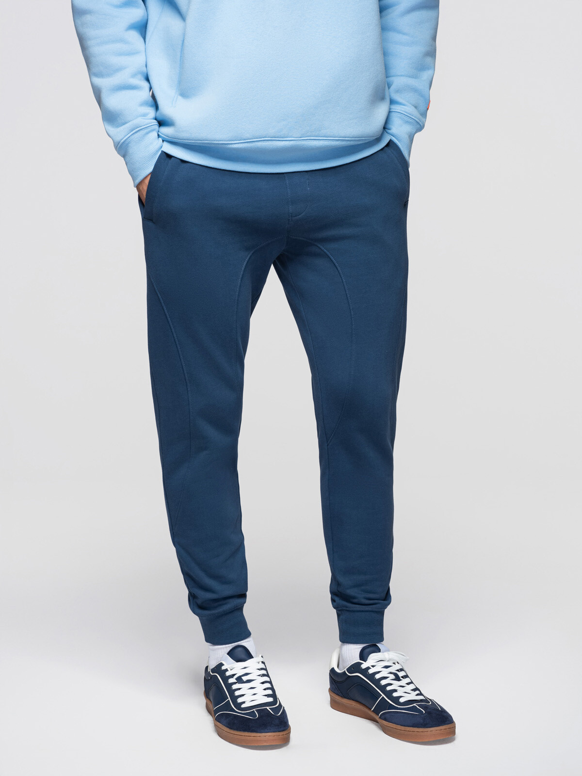 Pánské tepláky Ombre BASIC jogger - modrá