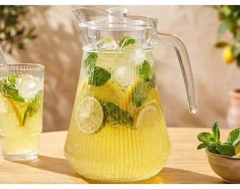 Skleněný džbán 1,5 l, žebrovaný
