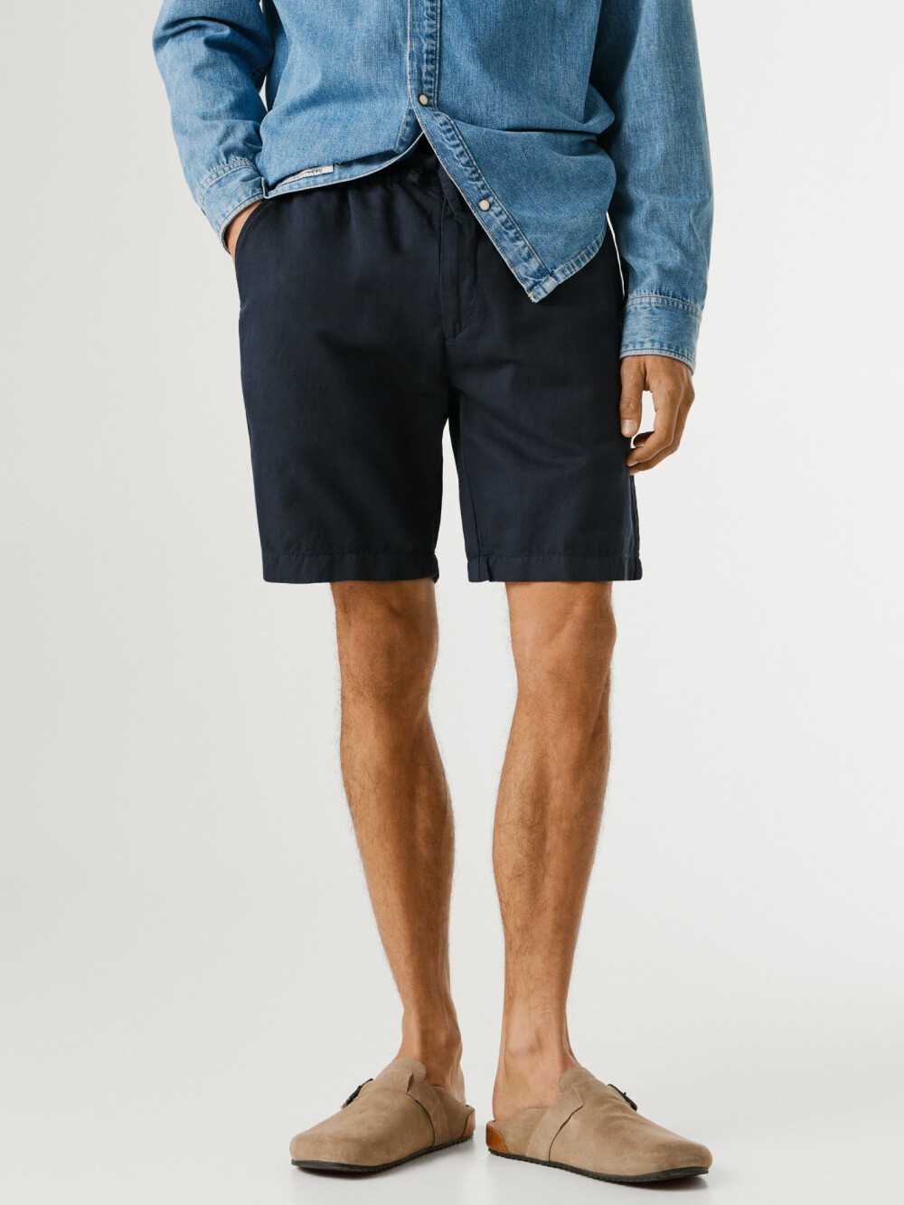 Pepe Jeans pánské modré šortky PM8000032-594 30