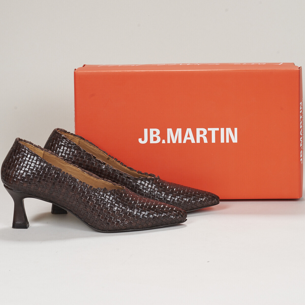 JB Martin  LIRA  Hnědá