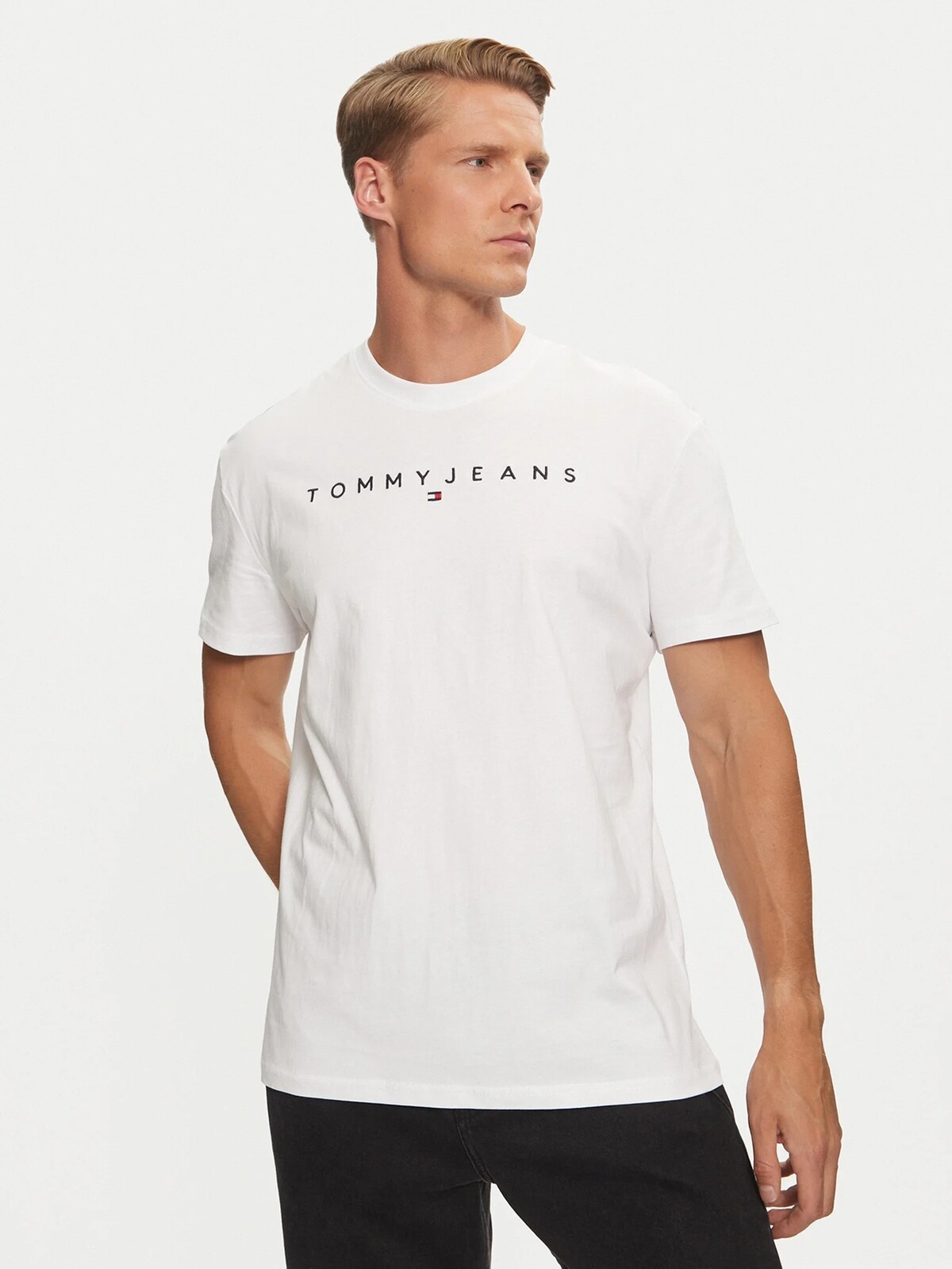 Tommy Jeans pánské bílé tričko DM0DM20744-YBR S